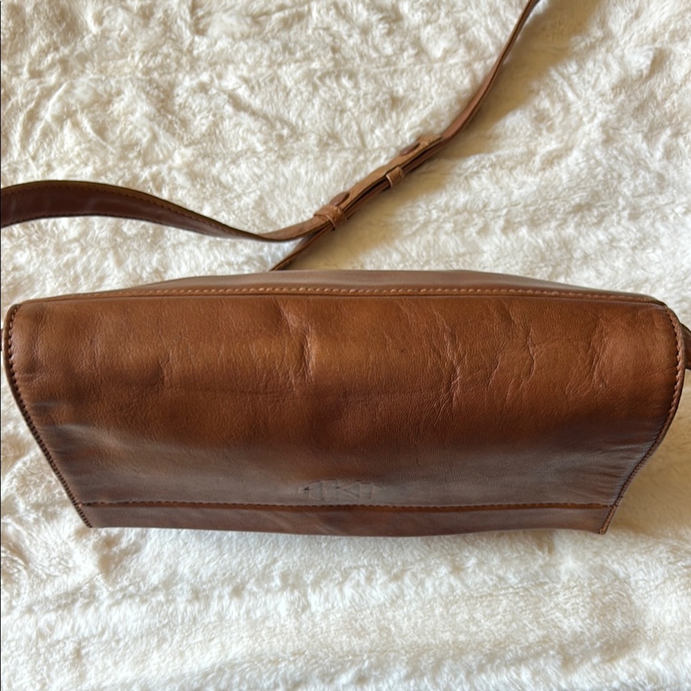 Vintage Anne Klein II Monogram Leather Messenger Flap Bag - Picture 4 of 15